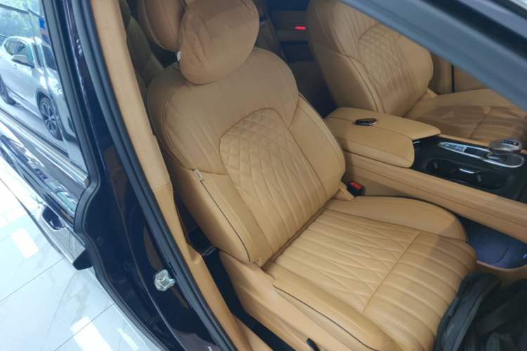 Used VOYAH Dream 2024 PHEV Ultra-Long Range Flagship Edition Right Front Seat
