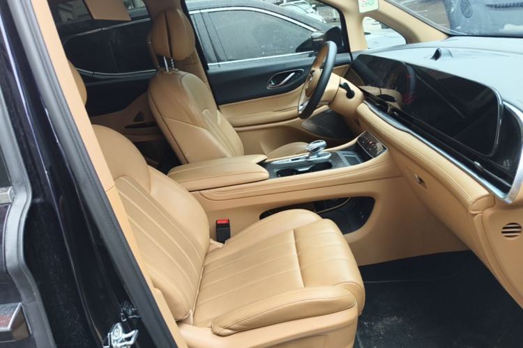 Used VOYAH Dream 2024 PHEV Extended-Range Premium Edition Right Front Seat