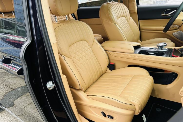 Used VOYAH Dream 2024 PHEV Ultra-Long Range Flagship Edition Right Front Seat