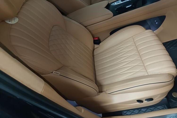 Used VOYAH Dream 2024 PHEV Ultra-Long Range Flagship Edition Right Front Seat