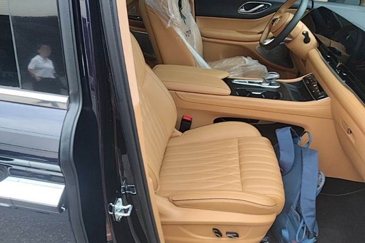 Used VOYAH Dream 2024 PHEV Ultra-Long Range Flagship Edition Right Front Seat