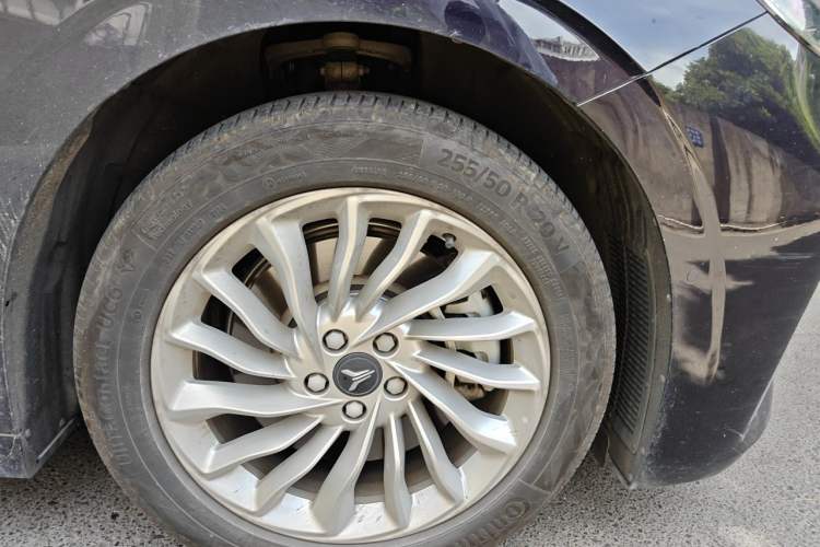 Used VOYAH Dream 2024 PHEV Extended-Range Premium Edition Right Front Wheel Hub