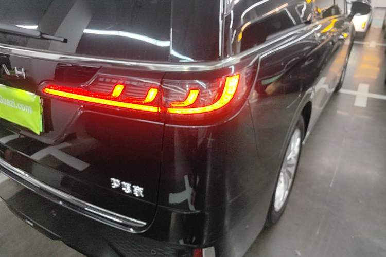 Used VOYAH Dream 2024 PHEV Extended-Range Premium Edition Right Rear Taillight
