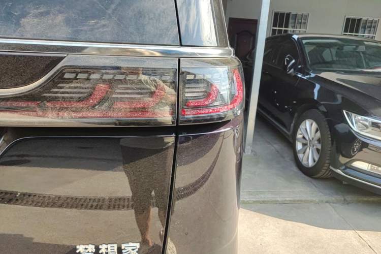 Used VOYAH Dream 2024 PHEV Ultra-Long Range Flagship Edition Right Rear Taillight