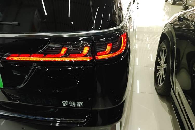 Used VOYAH Dream 2024 PHEV Ultra-Long Range Flagship Edition Right Rear Taillight