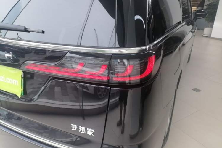 Used VOYAH Dream 2024 PHEV Extended-Range Premium Edition Right Rear Taillight
