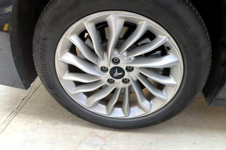Used VOYAH Dream 2024 PHEV Extended-Range Premium Edition Right Rear Wheel Hub