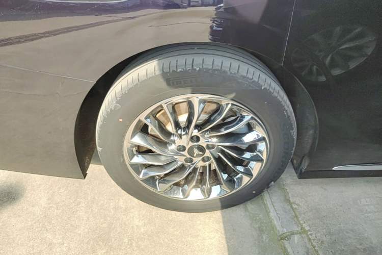 Used VOYAH Dream 2024 PHEV Ultra-Long Range Flagship Edition Right Rear Wheel Hub