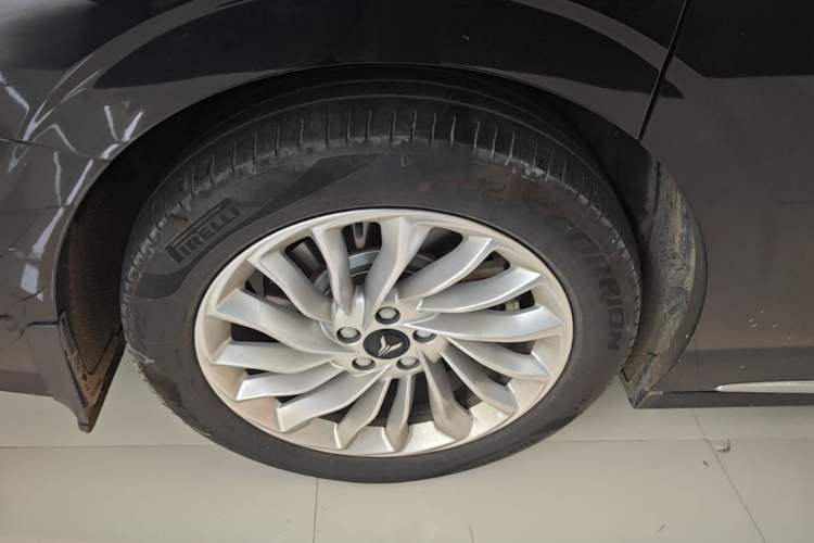 Used VOYAH Dream 2024 PHEV Extended-Range Premium Edition Right Rear Wheel Hub
