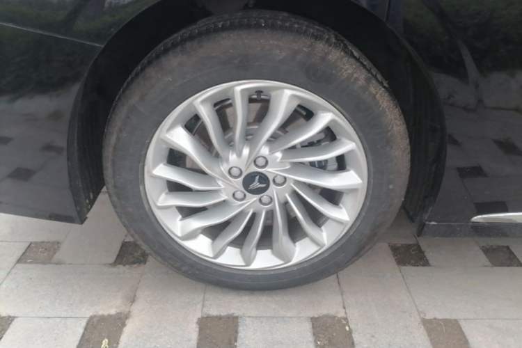 Used VOYAH Dream 2024 PHEV Extended-Range Premium Edition Right Rear Wheel Hub