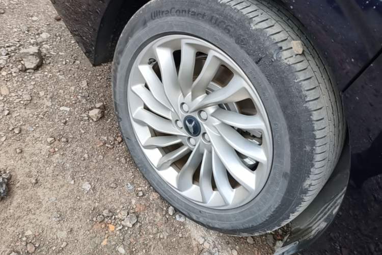 Used VOYAH Dream 2024 PHEV Extended-Range Premium Edition Right Rear Wheel Hub