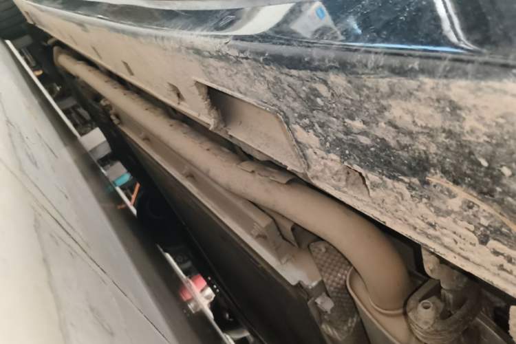 Used VOYAH Dream 2024 PHEV Ultra-Long Range Flagship Edition Right Side Sill