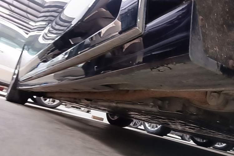 Used VOYAH Dream 2024 PHEV Extended-Range Premium Edition Right Side Sill