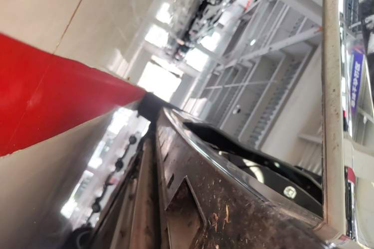 Used VOYAH Dream 2024 PHEV Extended-Range Premium Edition Right Side Sill