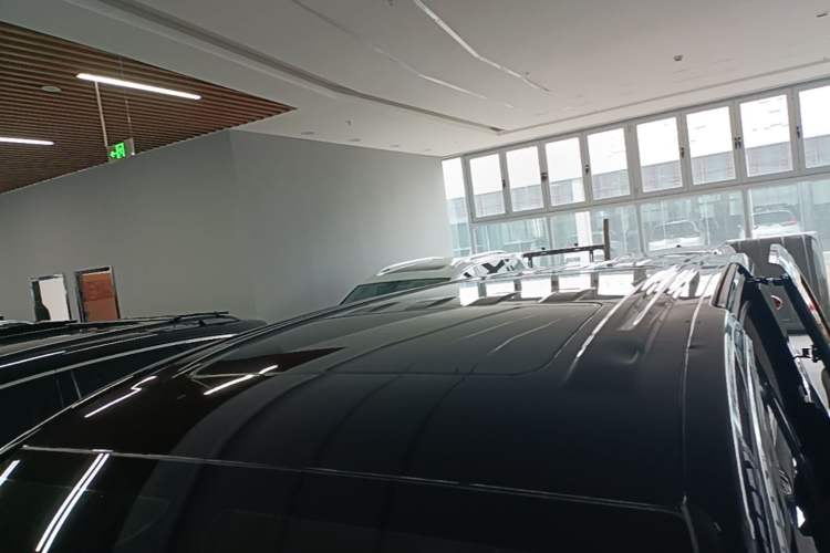 Used VOYAH Dream 2024 PHEV Ultra-Long Range Flagship Edition Roof
