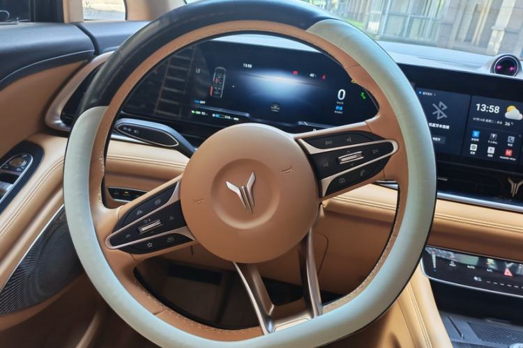 Used VOYAH Dream 2024 PHEV Ultra-Long Range Flagship Edition Steering Wheel