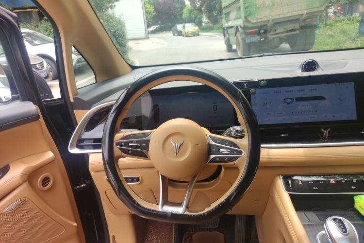 Used VOYAH Dream 2024 PHEV Extended-Range Premium Edition Steering Wheel