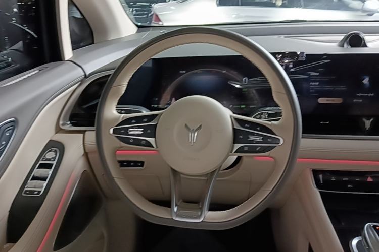 Used VOYAH Dream 2024 PHEV Extended-Range Premium Edition Steering Wheel