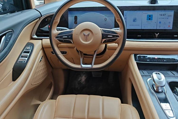 Used VOYAH Dream 2024 EV Long-Range Premium Edition Steering Wheel
