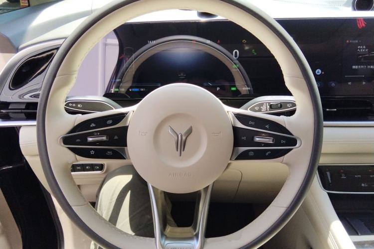 Used VOYAH Dream 2024 PHEV Ultra-Long Range Flagship Edition Steering Wheel