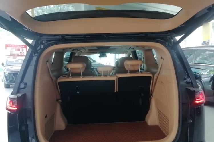 Used VOYAH Dream 2024 PHEV Ultra-Long Range Flagship Edition Trunk