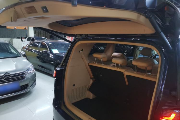 Used VOYAH Dream 2024 PHEV Ultra-Long Range Flagship Edition Trunk