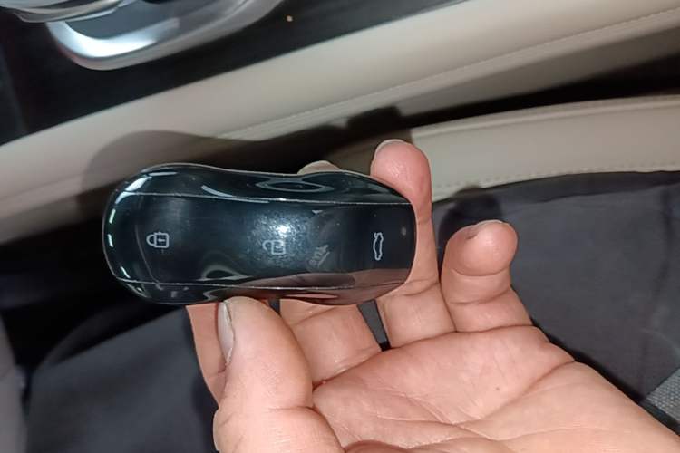 Used VOYAH Dream 2024 PHEV Extended-Range Premium Edition Vehicle Key