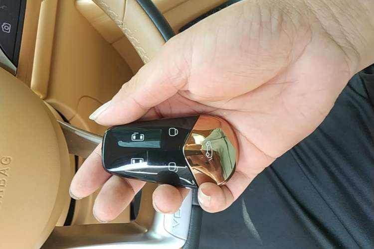 Used VOYAH Dream 2024 PHEV Extended-Range Premium Edition Vehicle Key