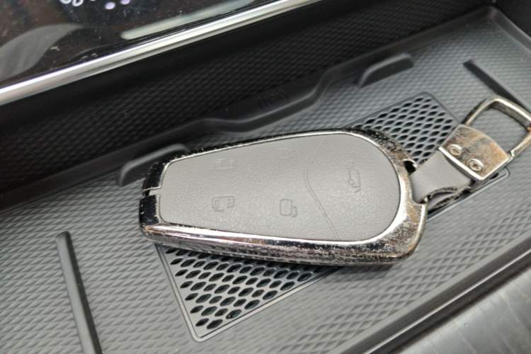 Used VOYAH Dream 2024 PHEV Extended-Range Premium Edition Vehicle Key