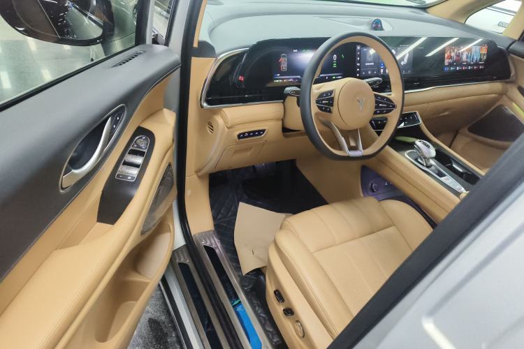 Used VOYAH Dream 2024 PHEV Extended-Range Premium Edition Driver Seat