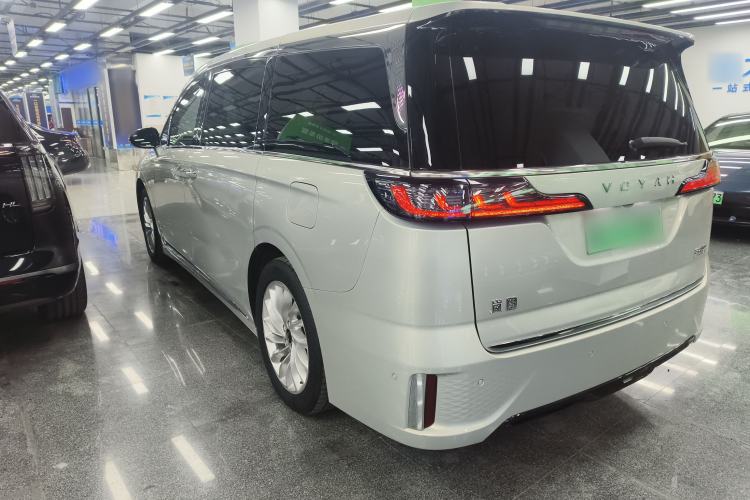Used VOYAH Dream 2024 PHEV Extended-Range Premium Edition Exterior 2