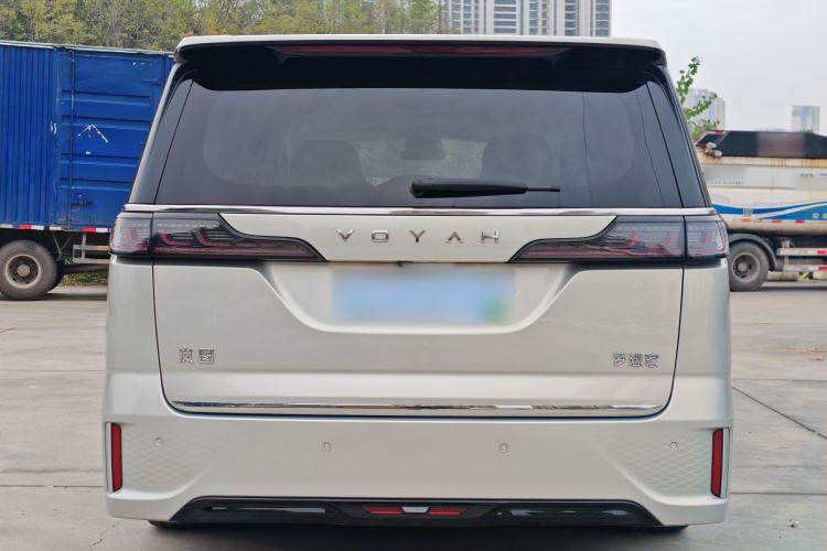 Used VOYAH Dream 2024 EV Long-Range Flagship Edition Exterior 5