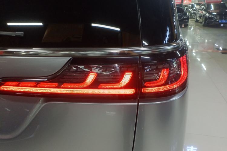 Used VOYAH Dream 2024 PHEV Extended-Range Premium Edition Exterior 6