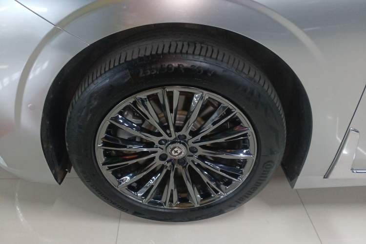 Used VOYAH Dream 2024 PHEV Extended-Range Premium Edition Exterior 7