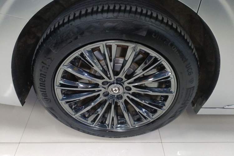 Used VOYAH Dream 2024 PHEV Extended-Range Premium Edition Exterior 8