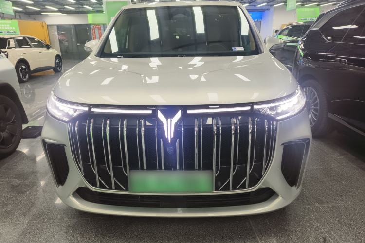 Used VOYAH Dream 2024 PHEV Extended-Range Premium Edition Front