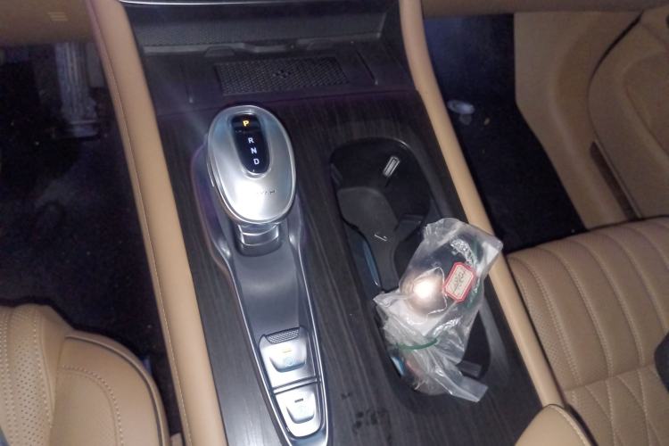 Used VOYAH Dream 2024 EV Long-Range Flagship Edition Gear Lever