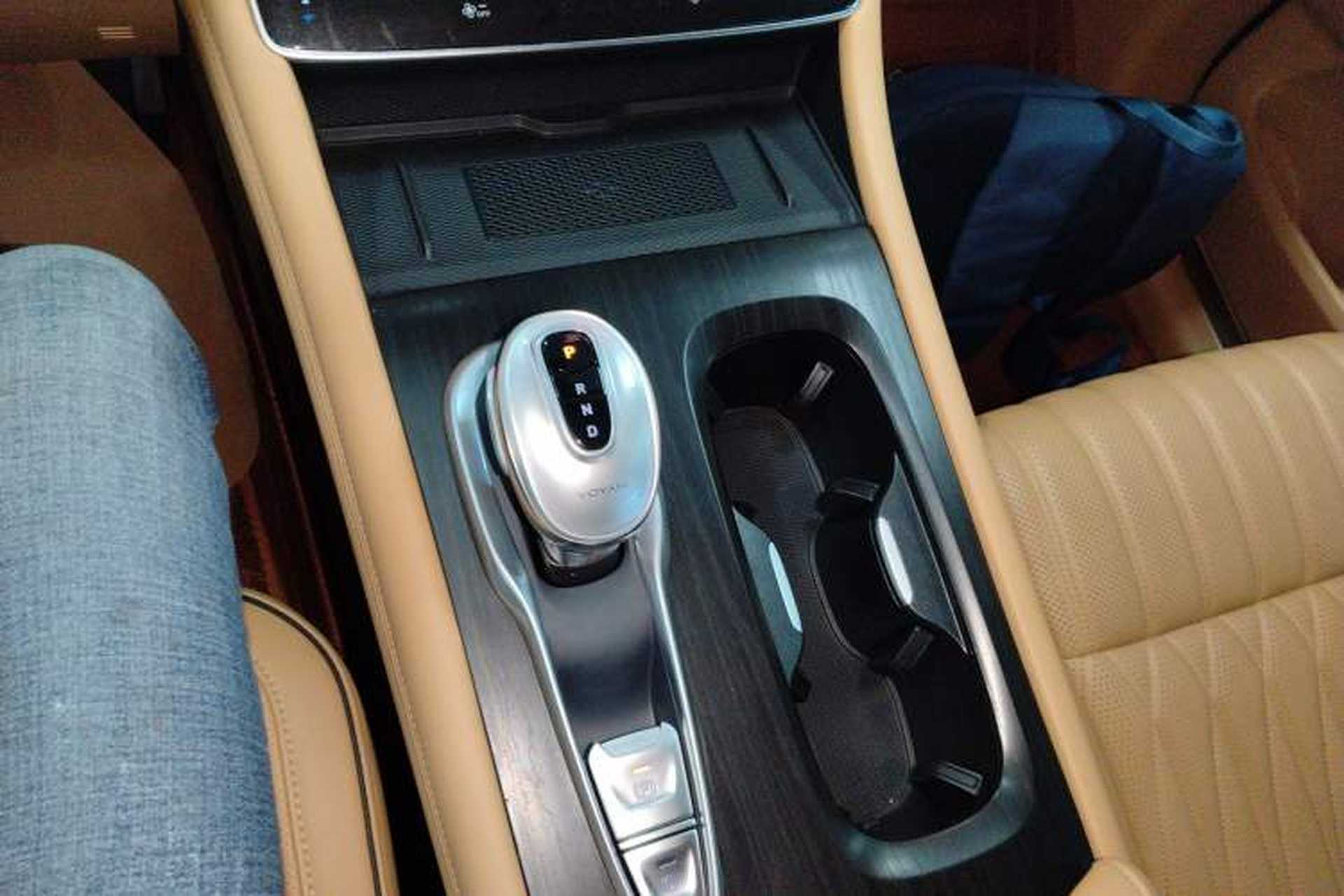 Used VOYAH Dream 2024 PHEV Ultra-Long Range Flagship Edition Gear Lever