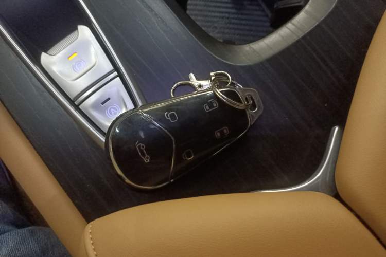 Used VOYAH Dream 2024 PHEV Extended-Range Premium Edition Interior 1