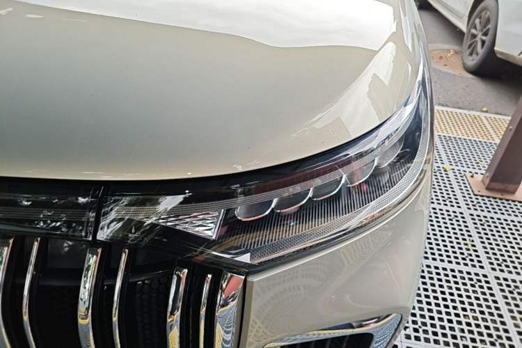 Used VOYAH Dream 2024 PHEV Ultra-Long Range Flagship Edition Left Front Headlight