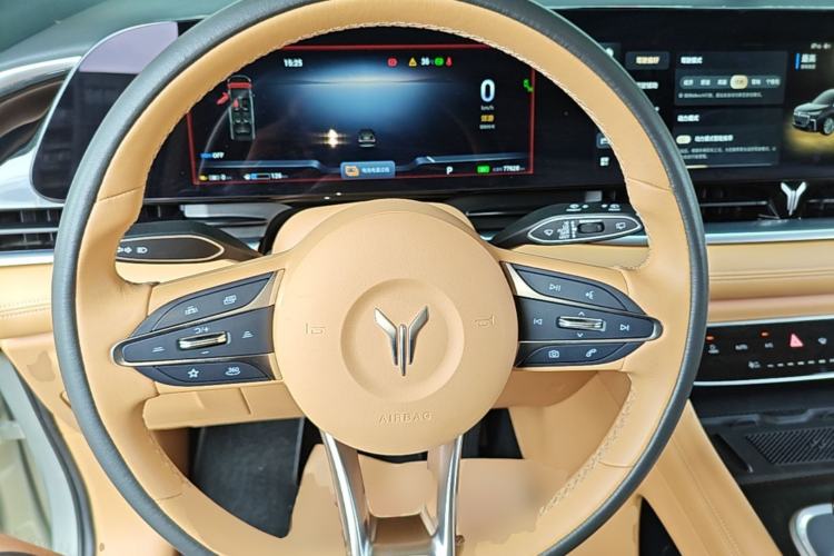Used VOYAH Dream 2024 PHEV Ultra-Long Range Flagship Edition Steering Wheel