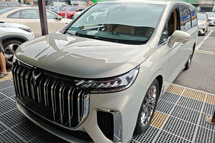 Used VOYAH Dream 2024 PHEV Ultra-Long Range Flagship Edition Guazi used car, China used car export, Used car for sale, Used  cars, Cheapest cars for sale