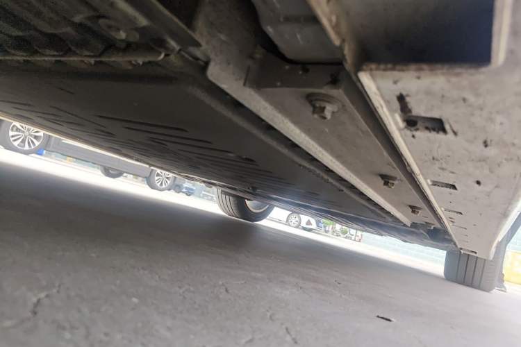 Used VOYAH Dream 2024 PHEV Ultra-Long Range Flagship Edition Chassis Front Left
