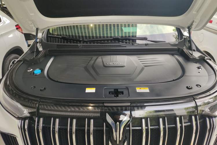 Used VOYAH Dream 2024 PHEV Extended-Range Premium Edition Engine Bay