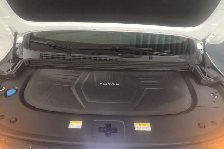 Used VOYAH Dream 2024 PHEV Extended-Range Premium Edition Engine Bay