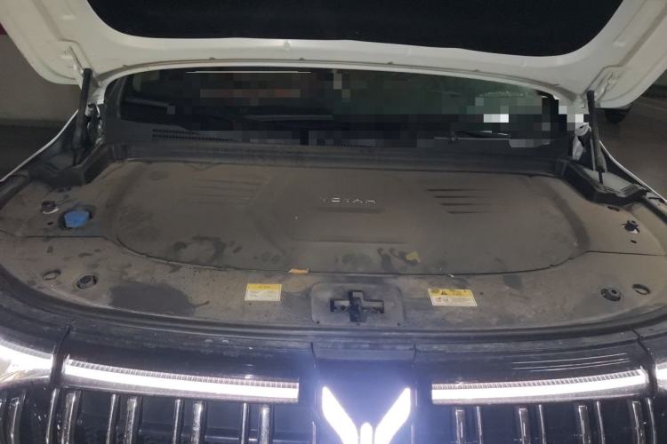 Used VOYAH Dream 2024 PHEV Ultra-Long Range Flagship Edition Engine Bay