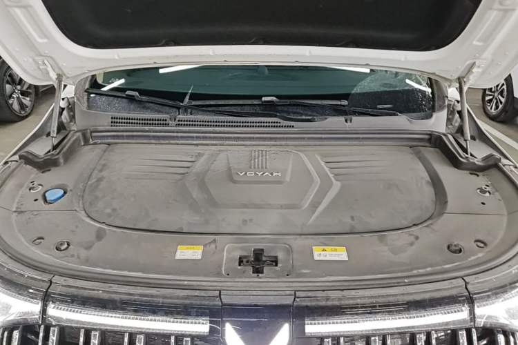 Used VOYAH Dream 2024 PHEV Ultra-Long Range Flagship Edition Engine Bay
