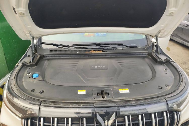 Used VOYAH Dream 2024 PHEV Extended-Range Premium Edition Engine Bay