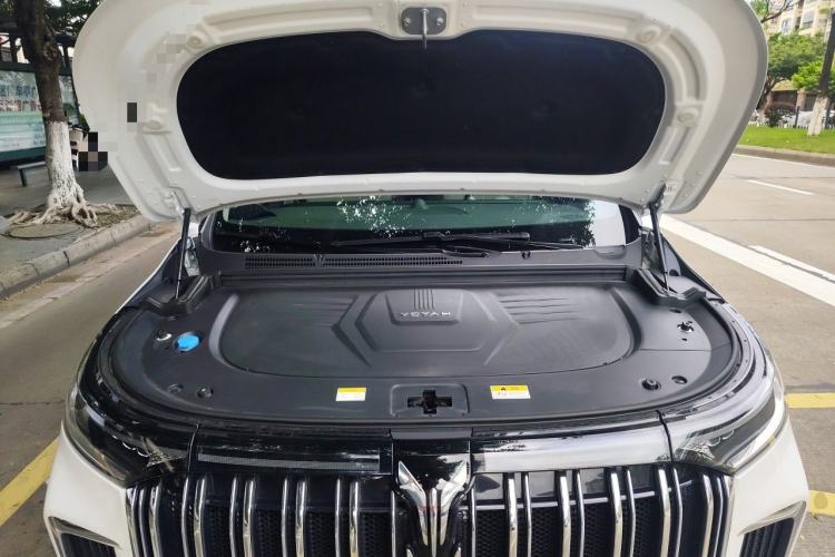 Used VOYAH Dream 2024 PHEV Extended-Range Premium Edition Engine Bay
