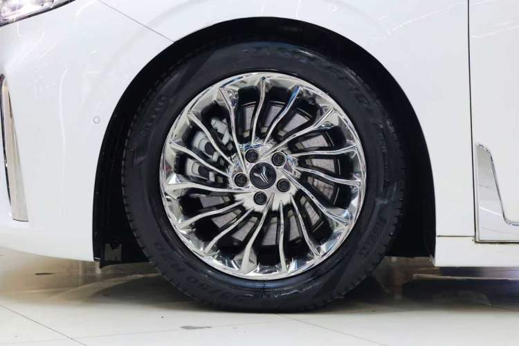 Used VOYAH Dream 2024 PHEV Ultra-Long Range Flagship Edition Exterior 11